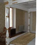Le Chalet De Luxe Bed & Breakfast *
