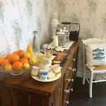 Le Chalet De Luxe Bed & Breakfast *