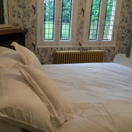 Le Chalet De Luxe Bed & Breakfast